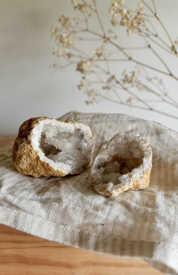 geode di Calcite Bianca